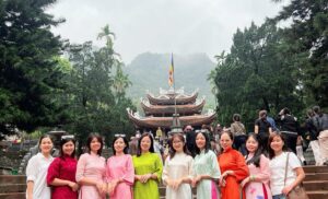 Cập Nhật Giá Vé Đò Chùa Hương Mới Nhất
