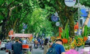 Cập Nhật Giá Vé Tham Quan Và Dịch Vụ Du Lịch Tại Hà Nội Được Yêu Thích Năm 2025