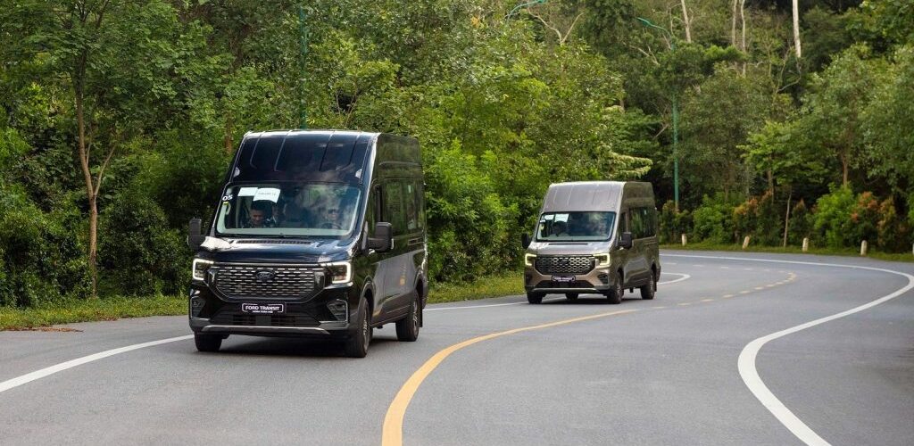 Thuê Xe 18 Chỗ Chạy Đường Dài – Dịch Vụ Uy Tín, Xe Đời Mới, Hỗ Trợ 24/7 Tại Thuê Xe Huy Đạt