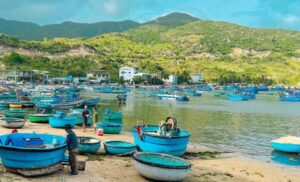 Giá Vé Du Lịch Ninh Chữ Mới Nhất Vào Cuối Năm Nay Sẽ Bao Gồm Những Gì