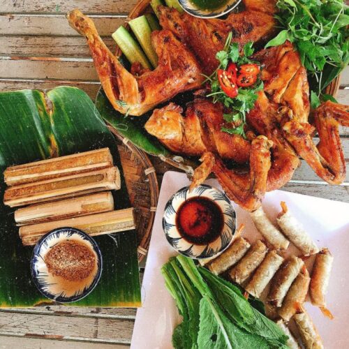 Gà nướng cơm lam